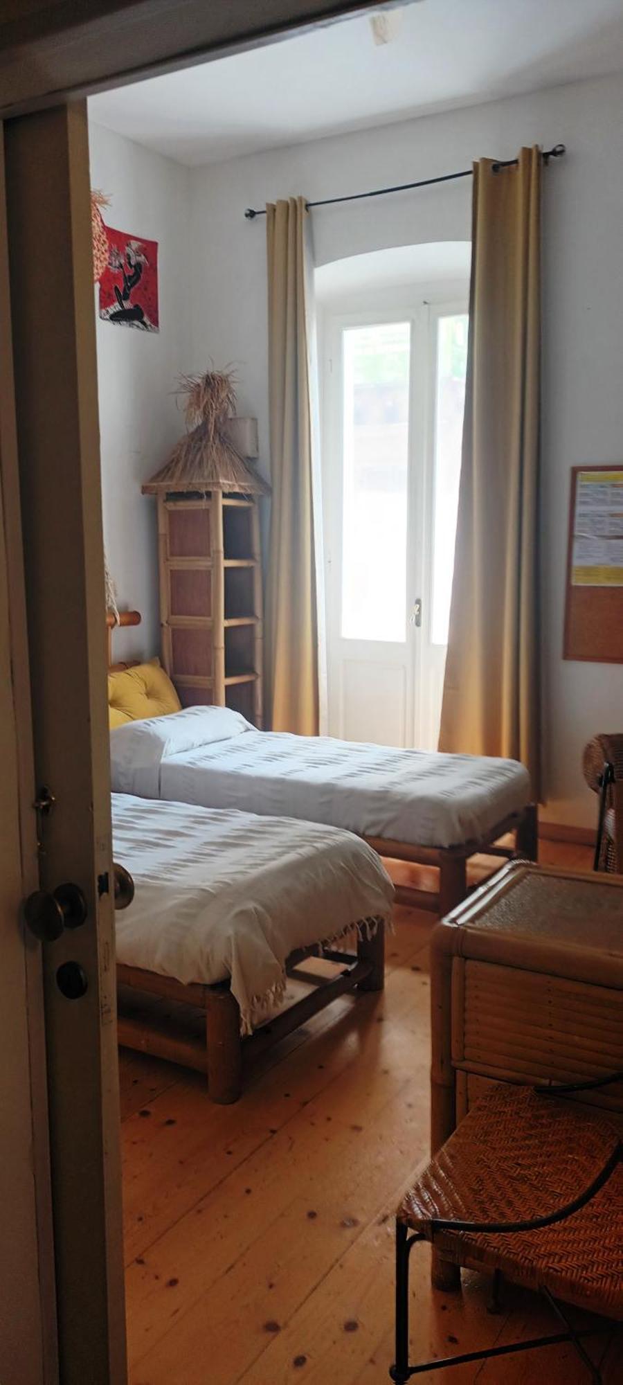 B&B Le Finestre Su Via Cavour Sassari Ruang foto